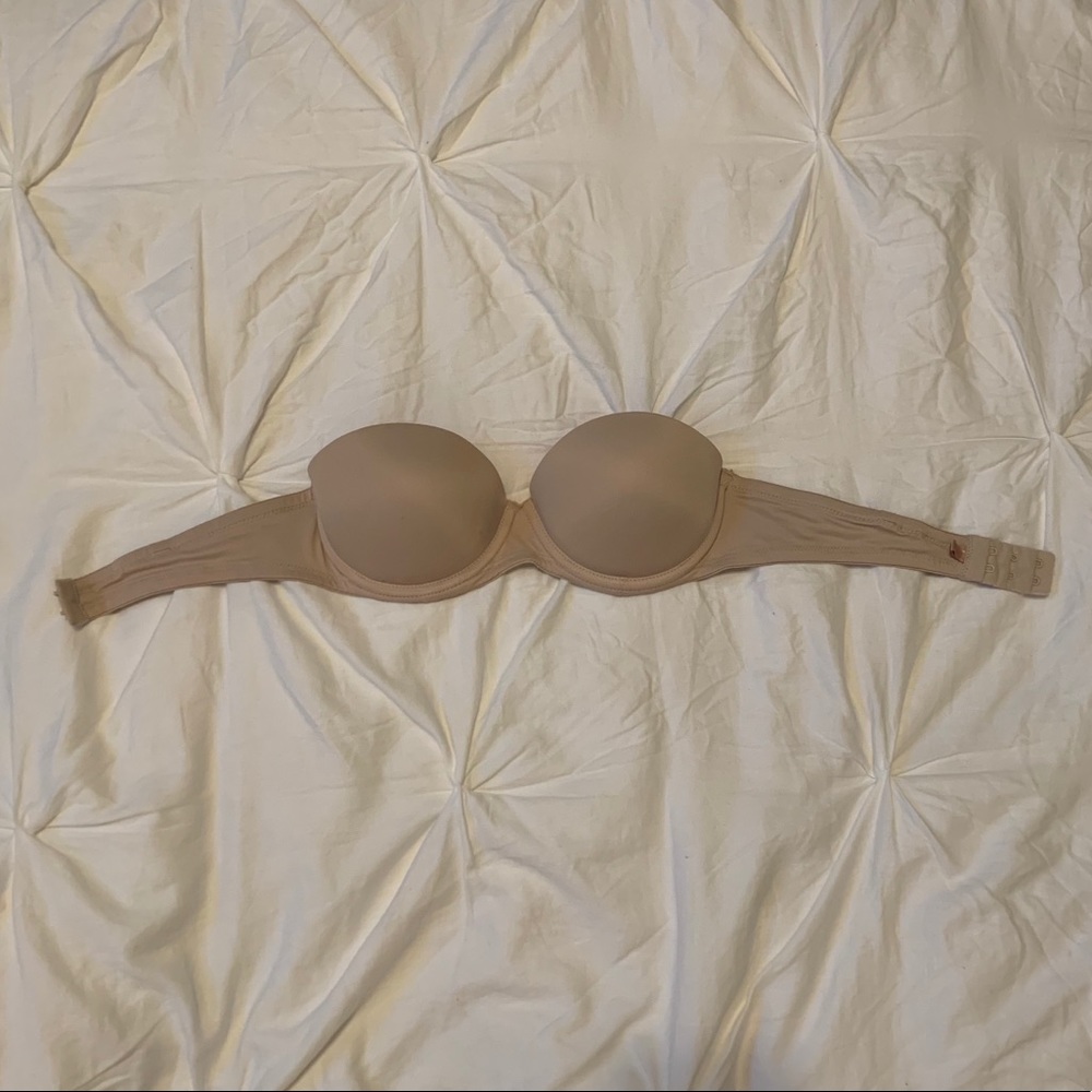 VS PINK Strapless Push-Up Bra